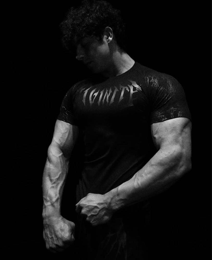 Breath the divinity t シャツ