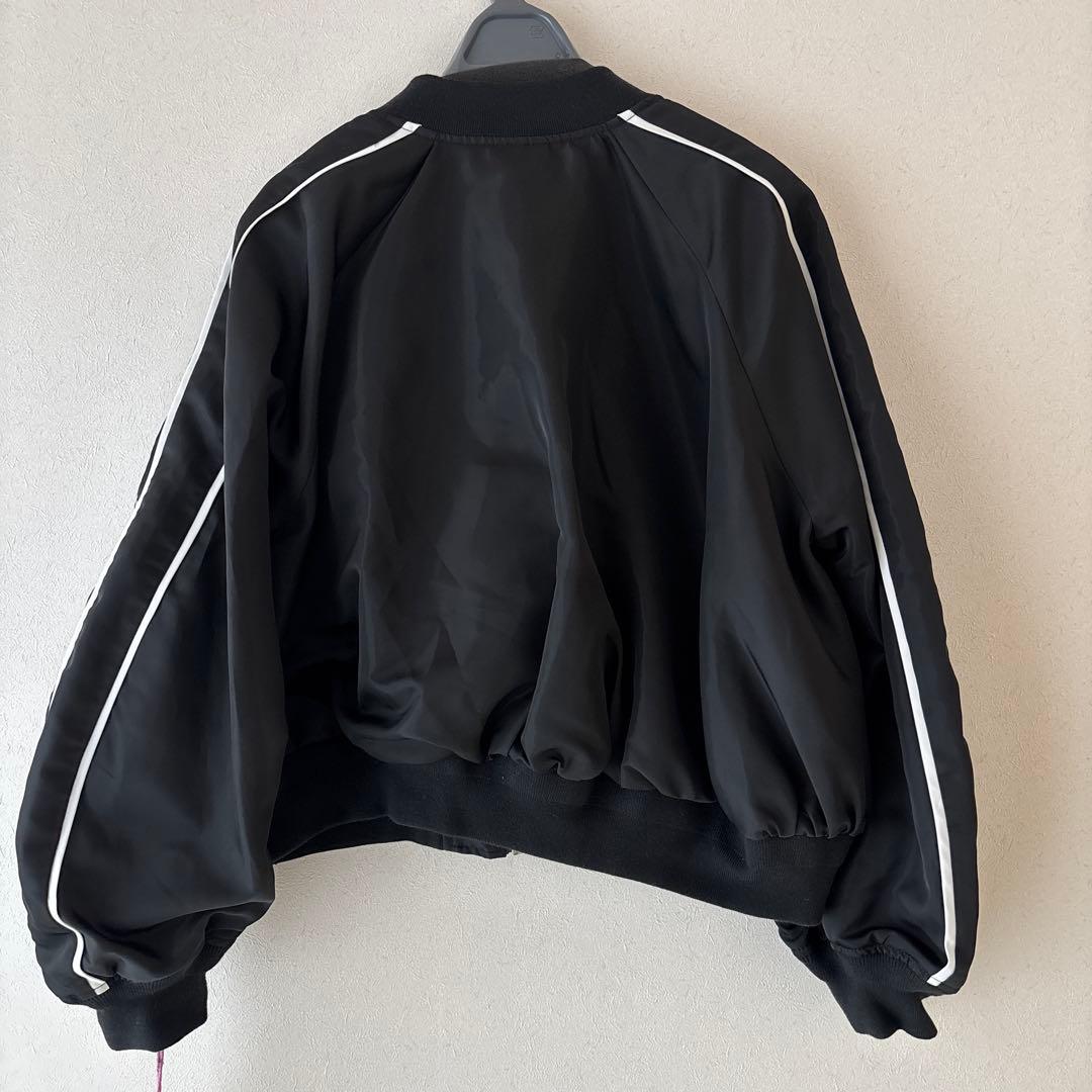 ✨タグ付き✨ ファーファー　フラワー刺繍スカジャン ブラック