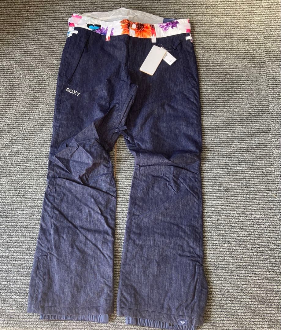 新品・未使用⭐️ROXY スノボウェア　蜷川実花　上下セットXS ボトムS