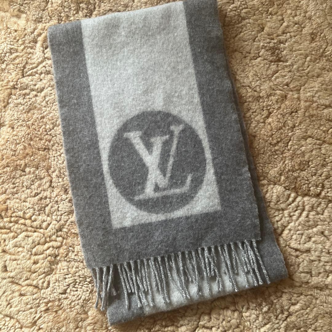 週末値下げ！Louis Vuitton ヴィトンマフラーグレー カーディフ