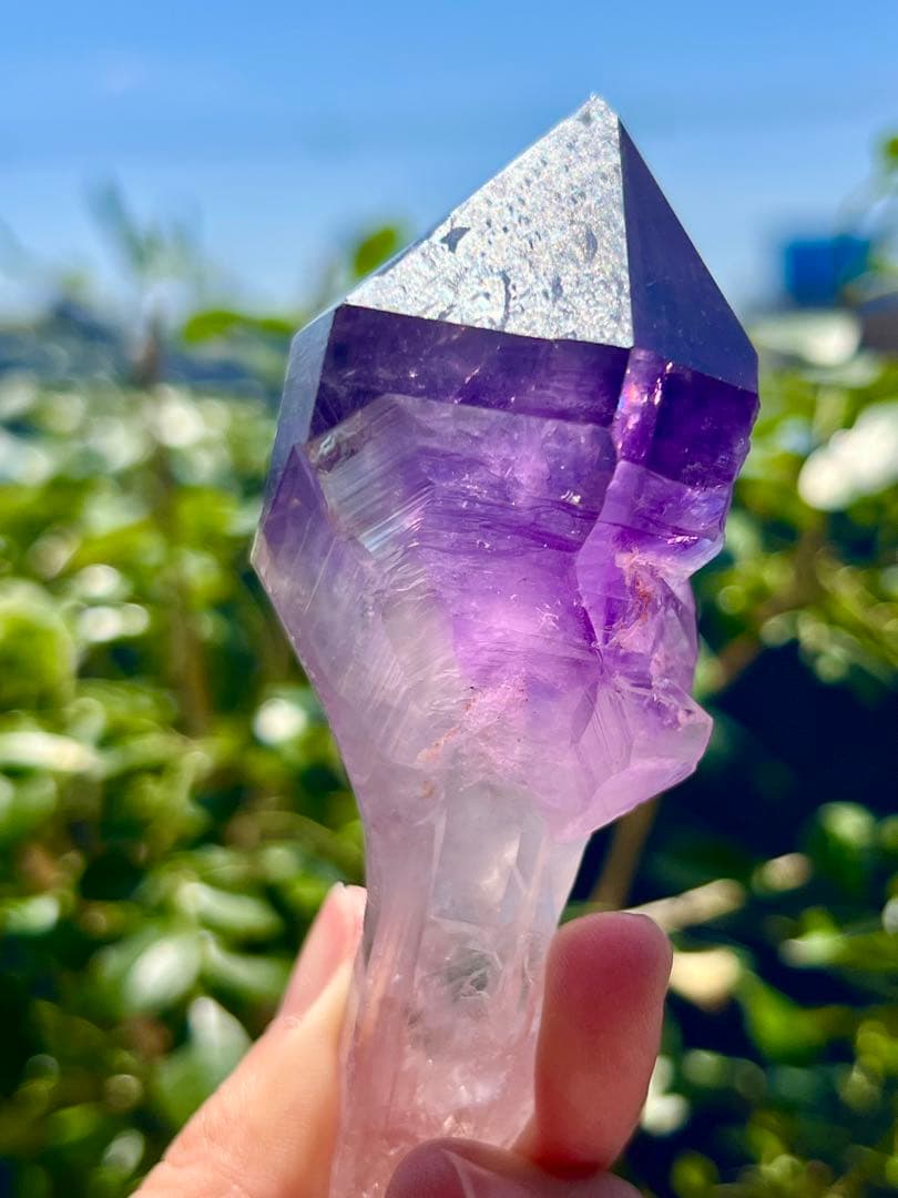 希少　虹入り！アメジスト　ダガーポイント　ポイント　原石　恋愛＊守護