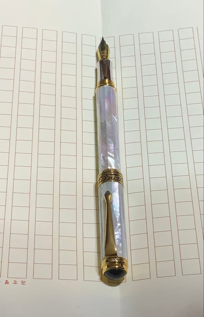 Xezo white mother of pearlの美しい万年筆 おまけあり