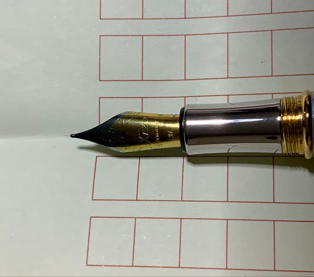 Xezo white mother of pearlの美しい万年筆 おまけあり