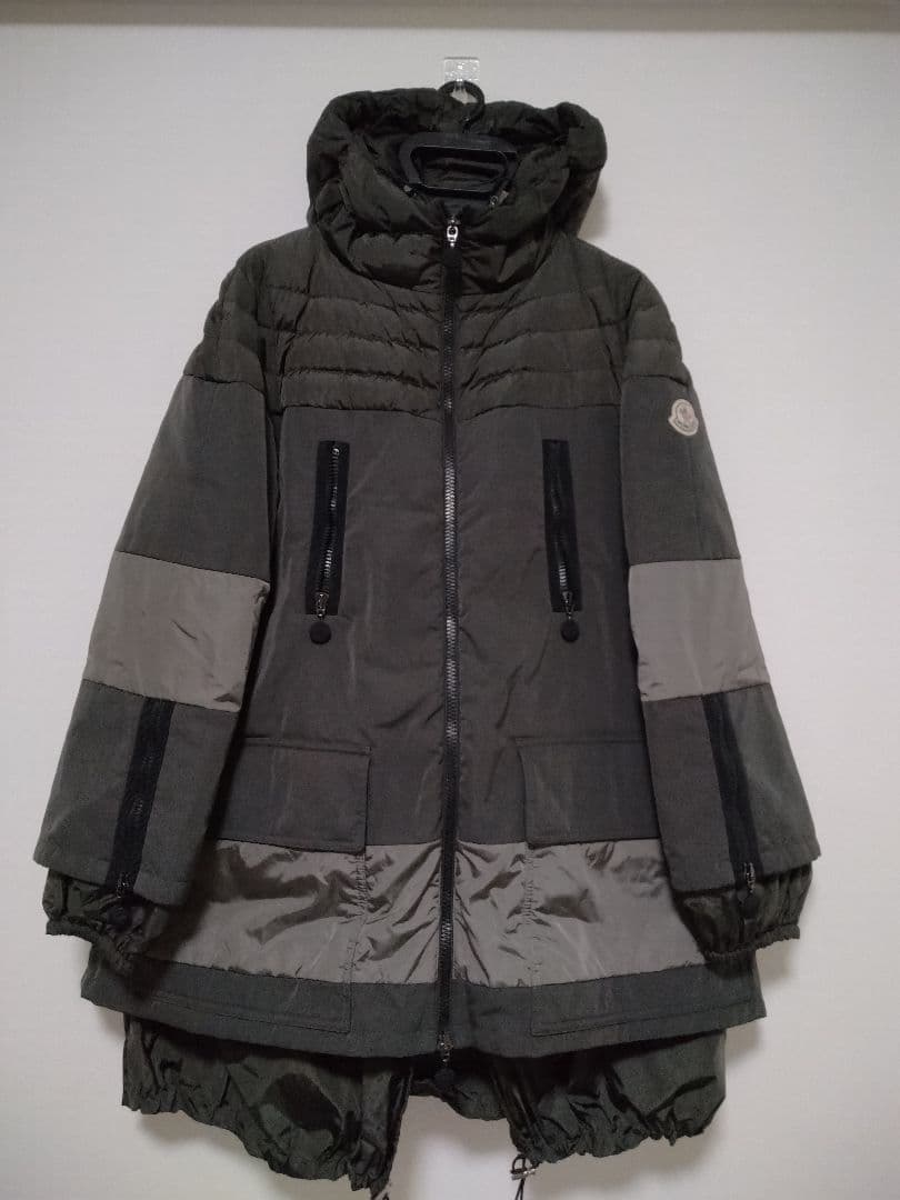 美品　MONCLER　モンクレール　ダウンジャケット