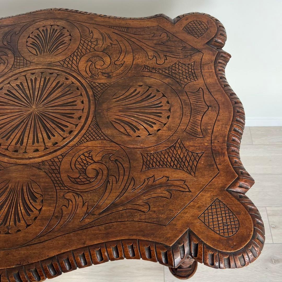 デスク　テーブル　英国　ヨーロッパアンティーク家具　フランス　木製　エンジェル