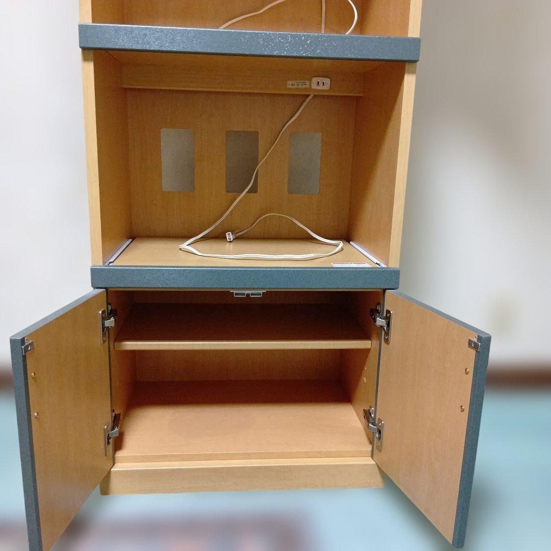 食器棚 グレーと木目調 ガラス扉付き　美品