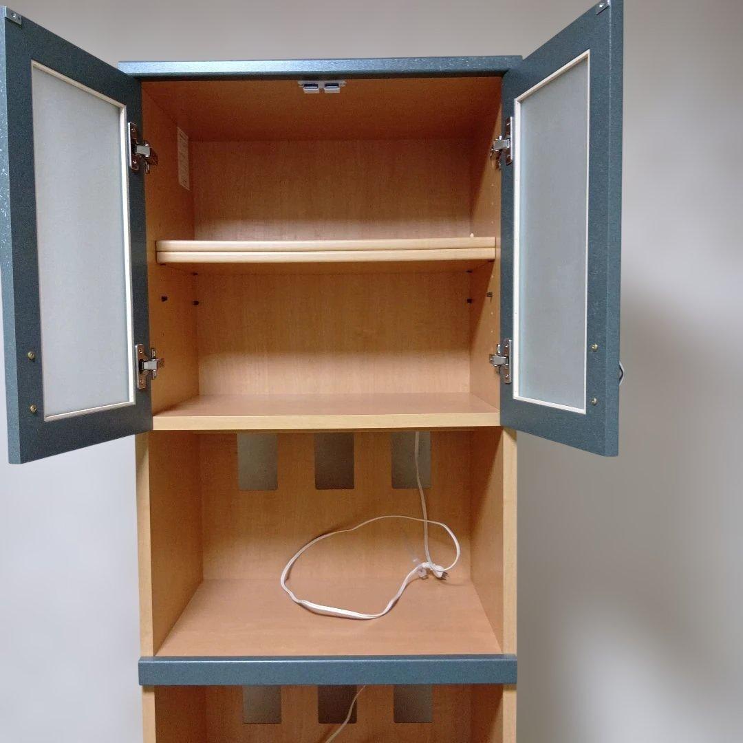 食器棚 グレーと木目調 ガラス扉付き　美品