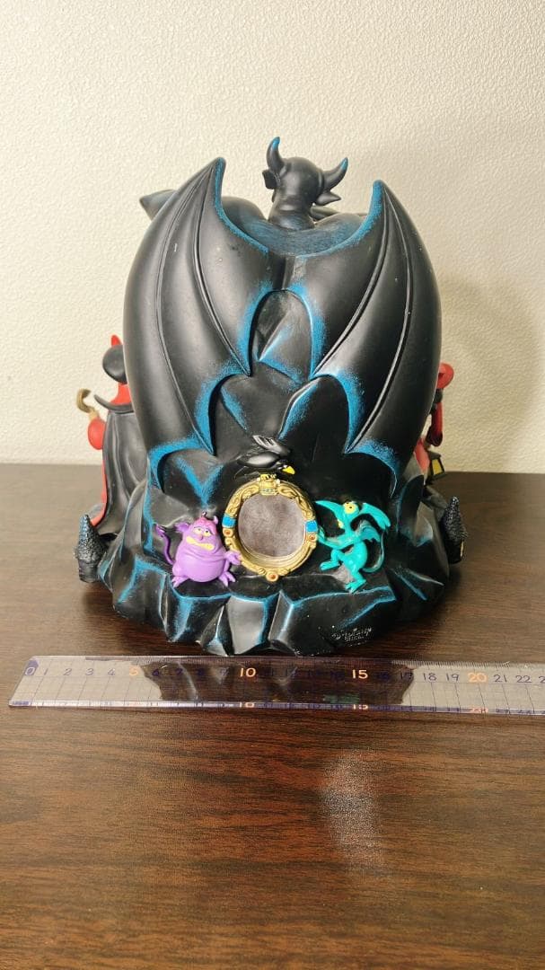 ディズニー⭐︎ヴィランズ スノードーム オルゴール付♪