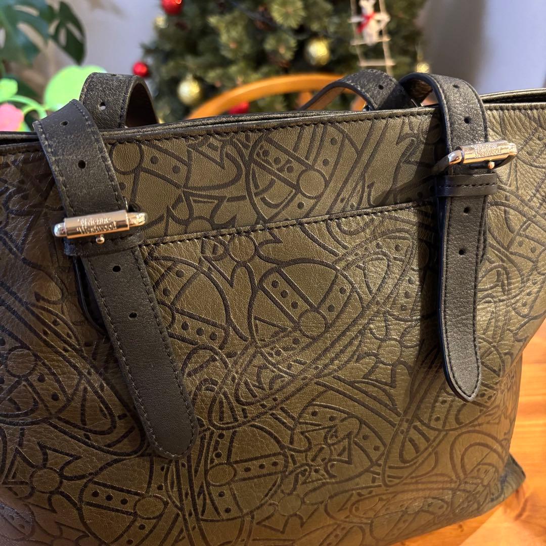 ヴィヴィアンウエストウッド トートバッグ オーブ A4 肩掛け ブラウン　本革