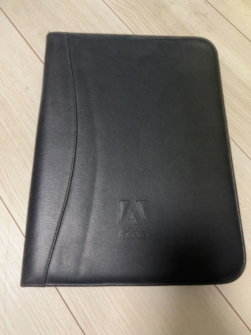 Adobe アドビ　本革 レポートパッド ホルダー ・Ａ４サイズ（ブラック）