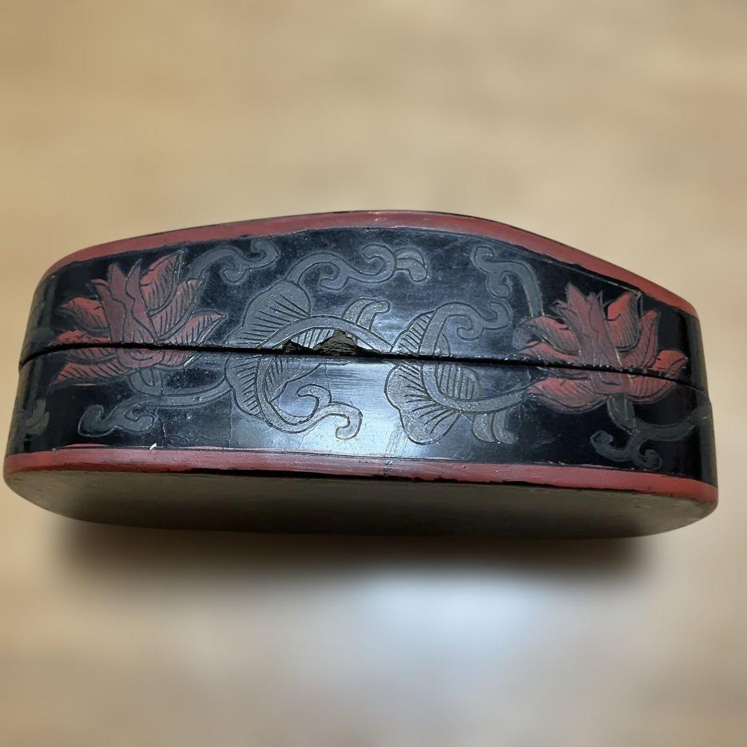 中国骨董 小物入れ 蓋付き 容器 陶器製 人物絵 アンティーク