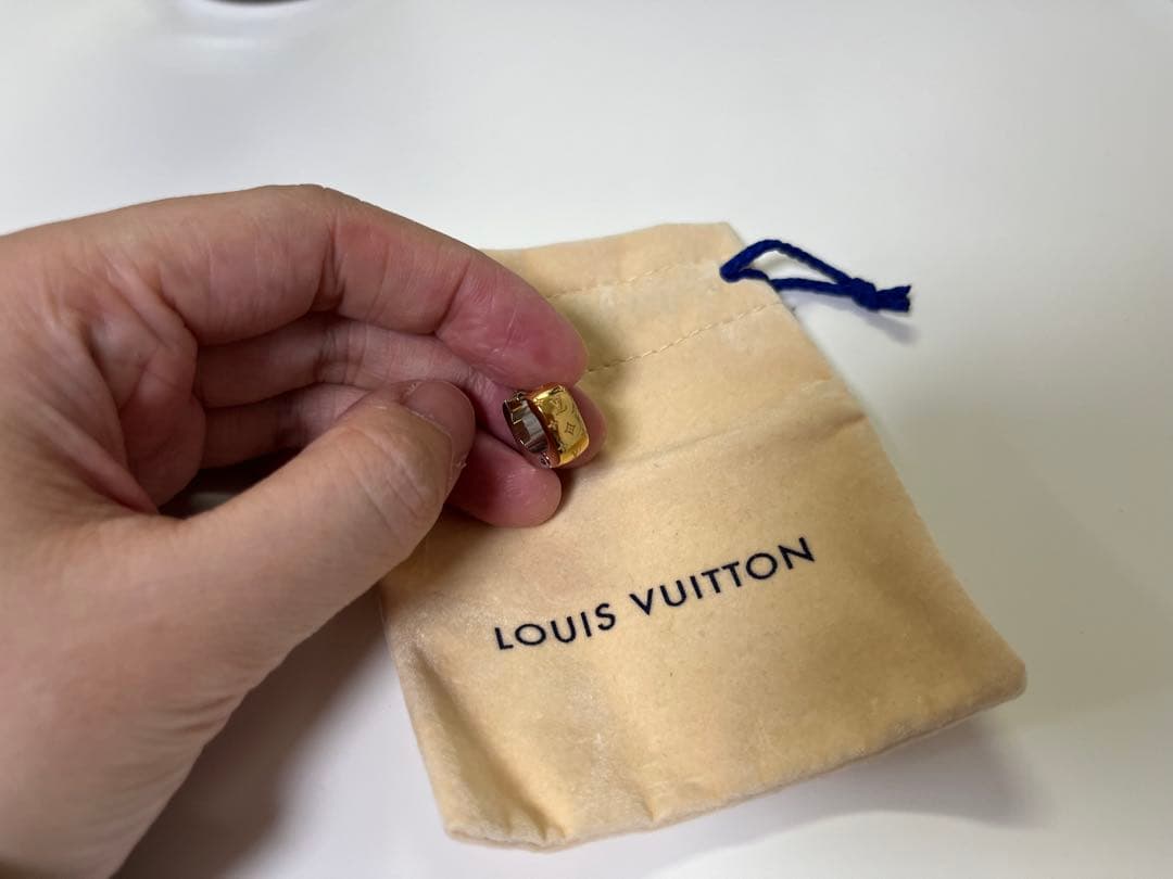 Louis Vuitton フープピアス　片耳