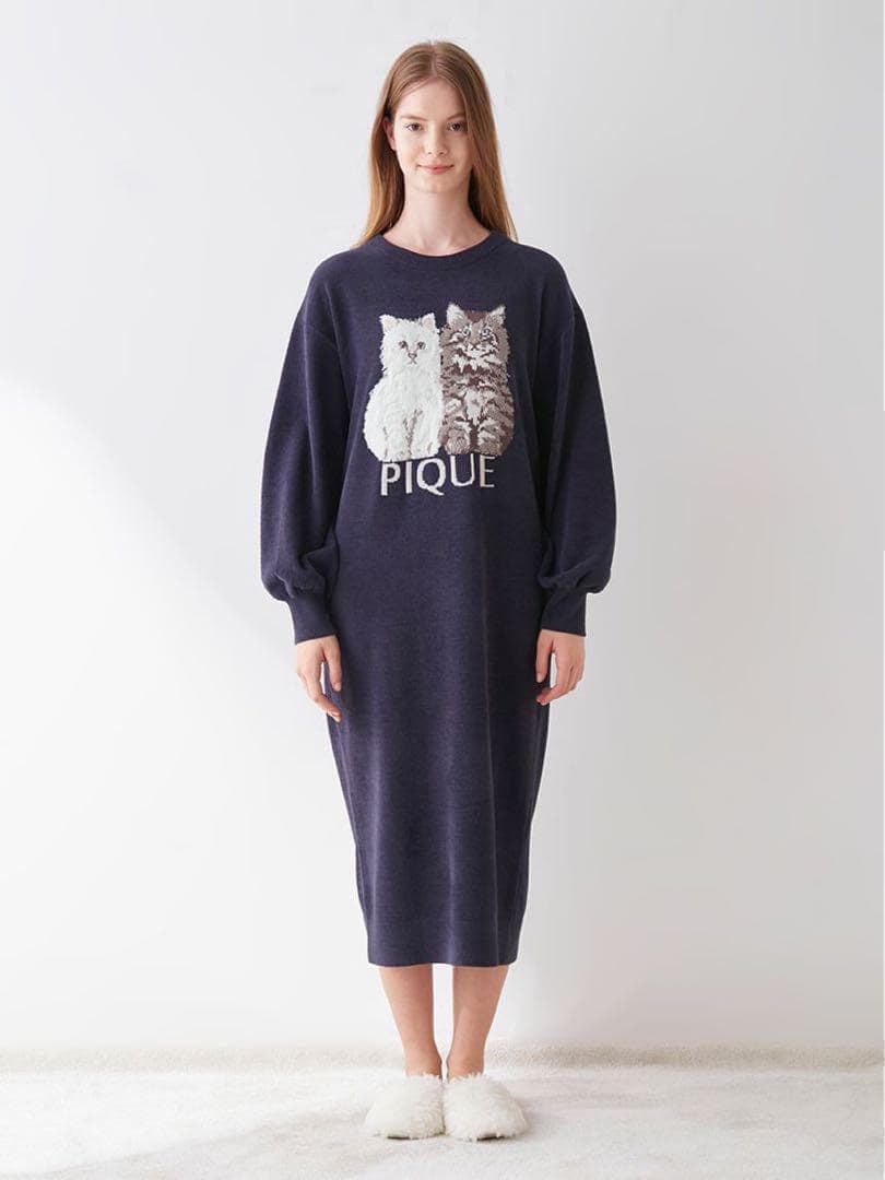 新品未使用 ジェラートピケ ツインキャットジャガードワンピース ネイビー