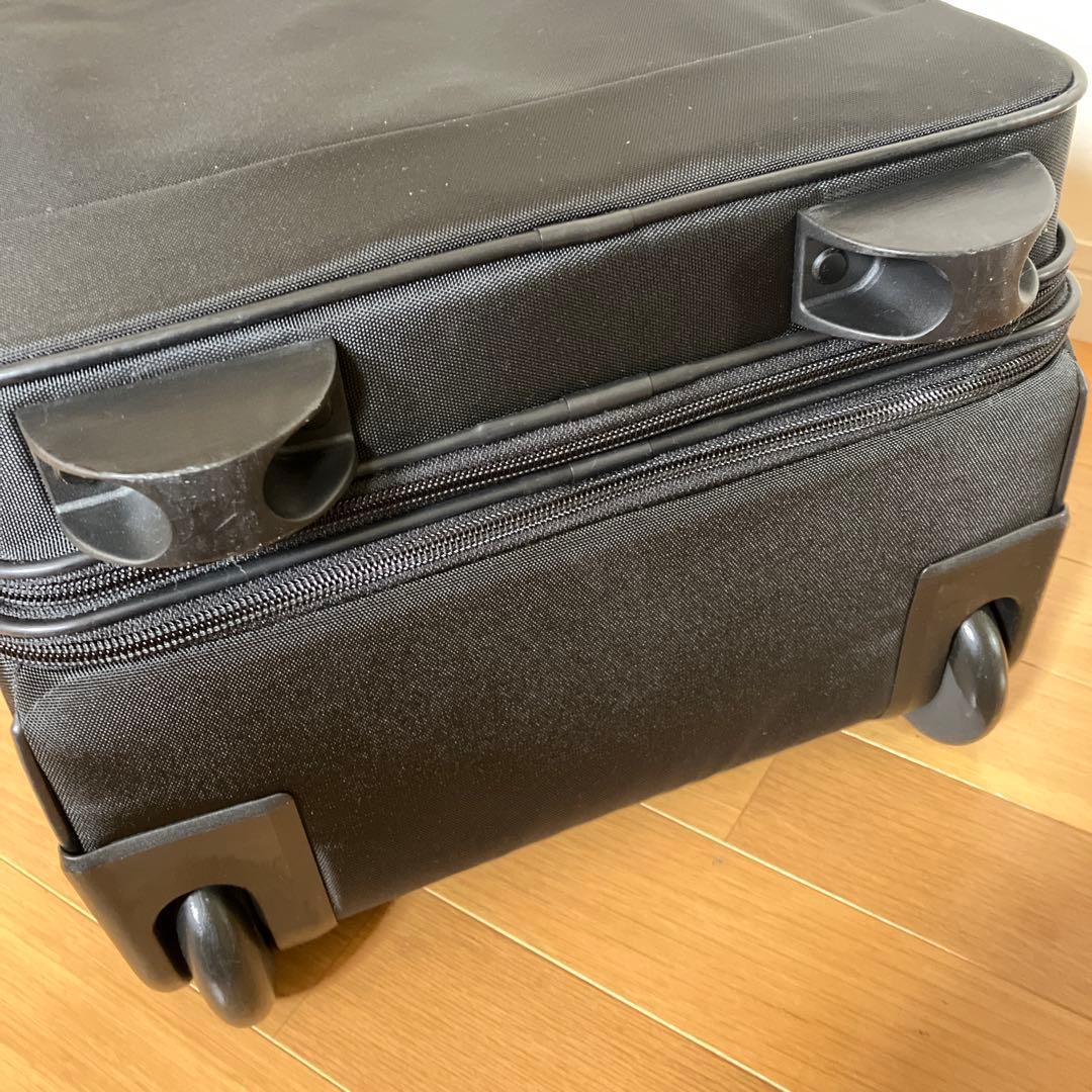 超美品COACHユニセックスキャリーケースビジネス出張用ブラックキャリーバック