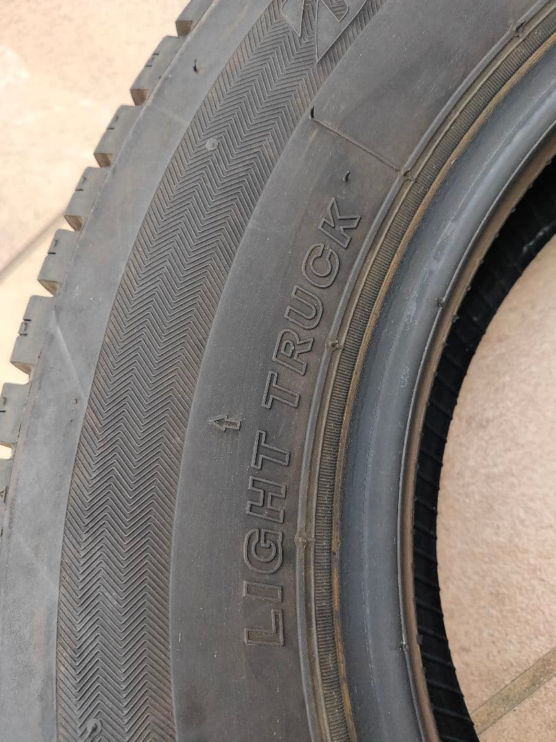 ブリヂストン W300 145R12 LT 145/80R12 スタッドレス