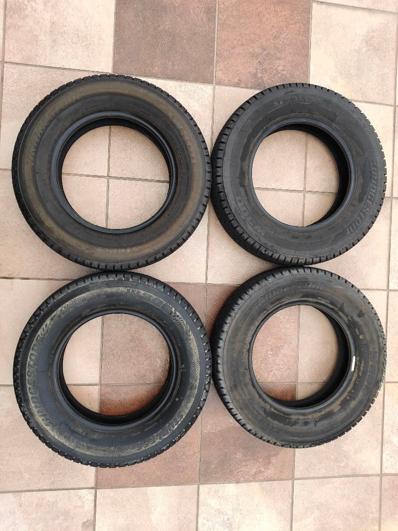 ブリヂストン W300 145R12 LT 145/80R12 スタッドレス