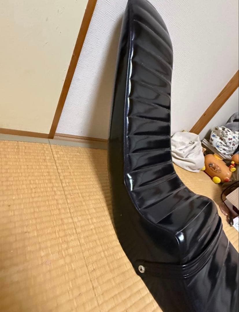 ゼファー400 三段シート 黒