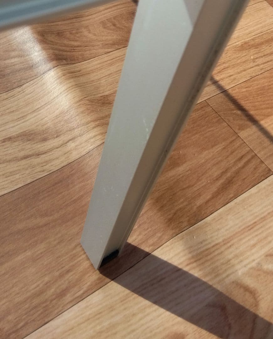 広島市内限定　Cassina ixc. team by wellis テーブル