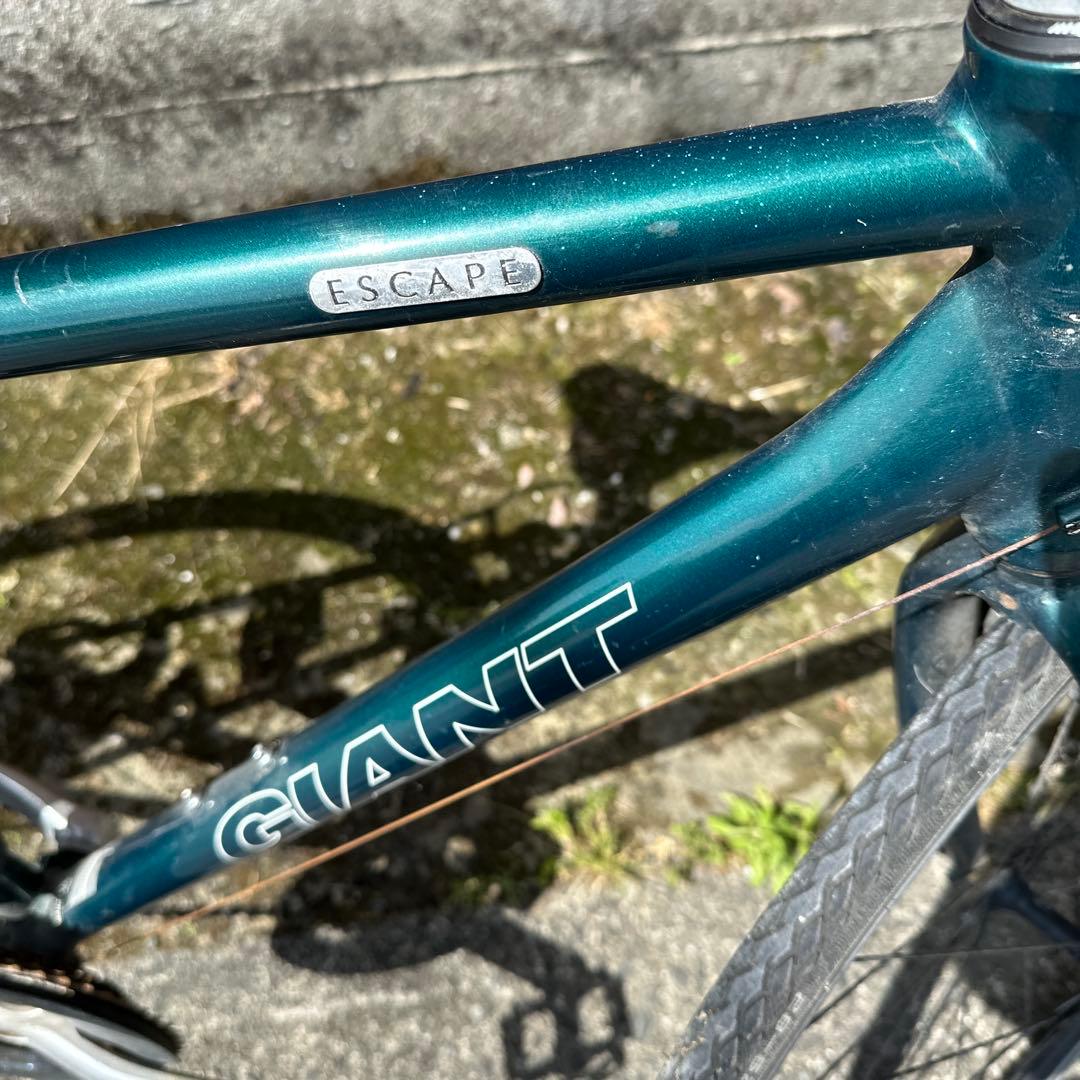 ジャンク品GIANTESCAPE緑色ロードバイク愛知県限定空気入れヘルメット付き