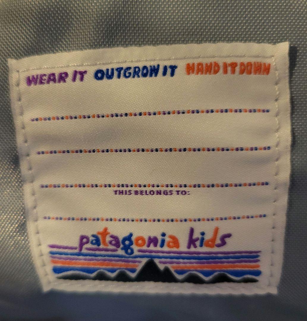 パタゴニア　キッズ デイパック 紫　新品　アウトドア　通学　リュック　学童