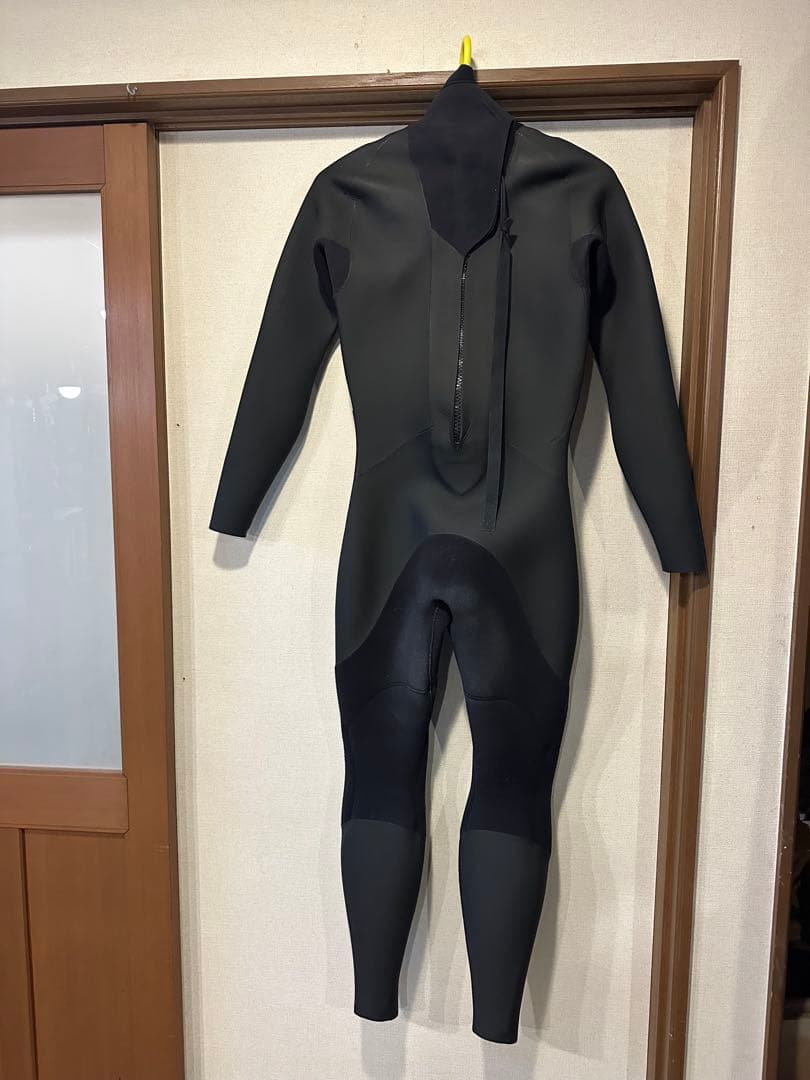 AXXEclassicレディースセミドライウェットスーツ