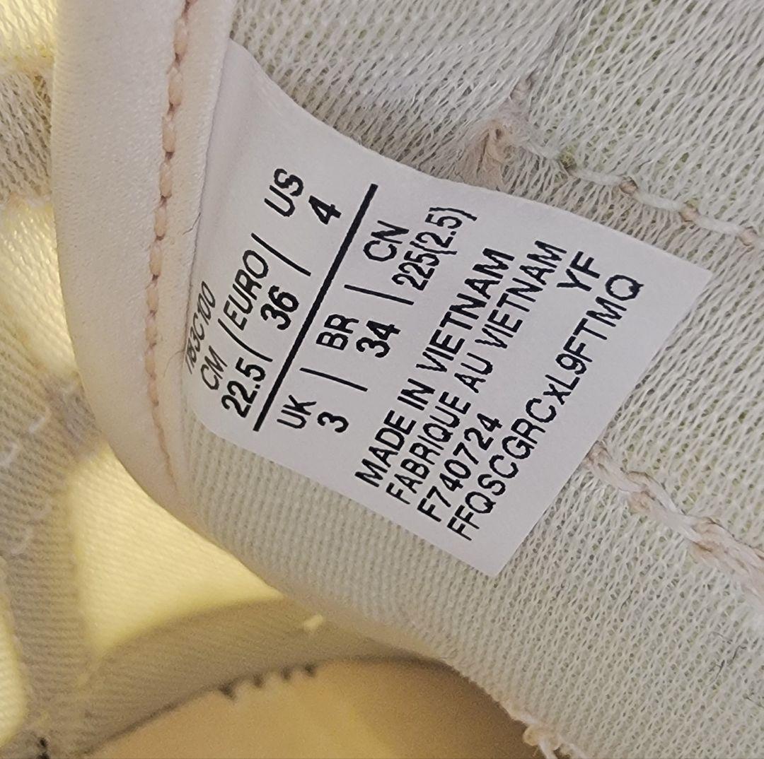 オニツカタイガー EDR エミ 別注 ベージュ 22.5cm