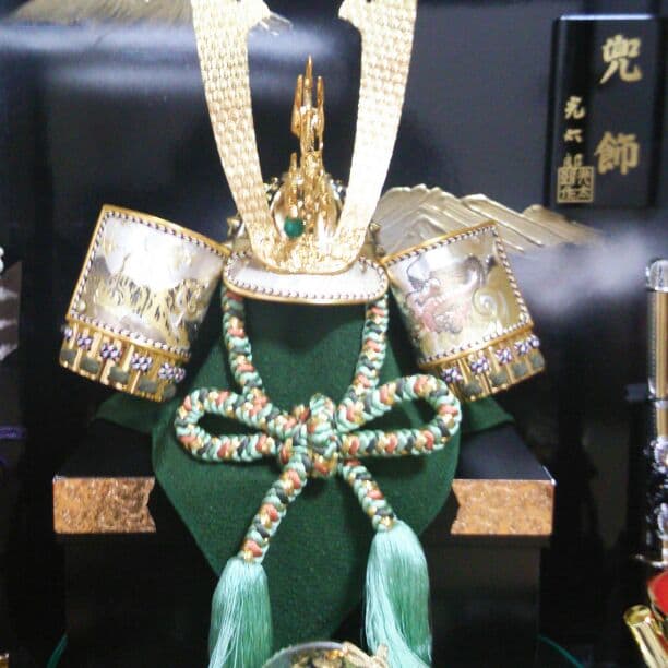 5月人形(兜飾)