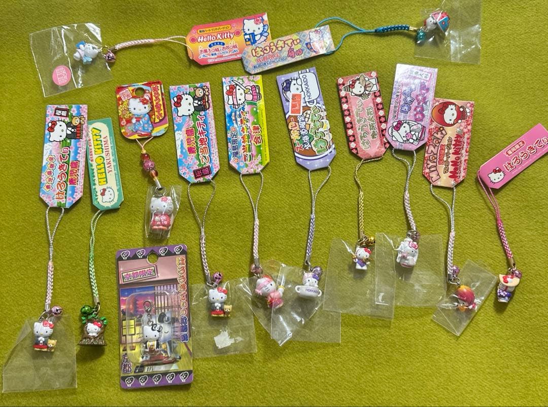 ご当地キティ　ハローキティ　まとめ売り　根付　ストラップ　根付け ストラップ