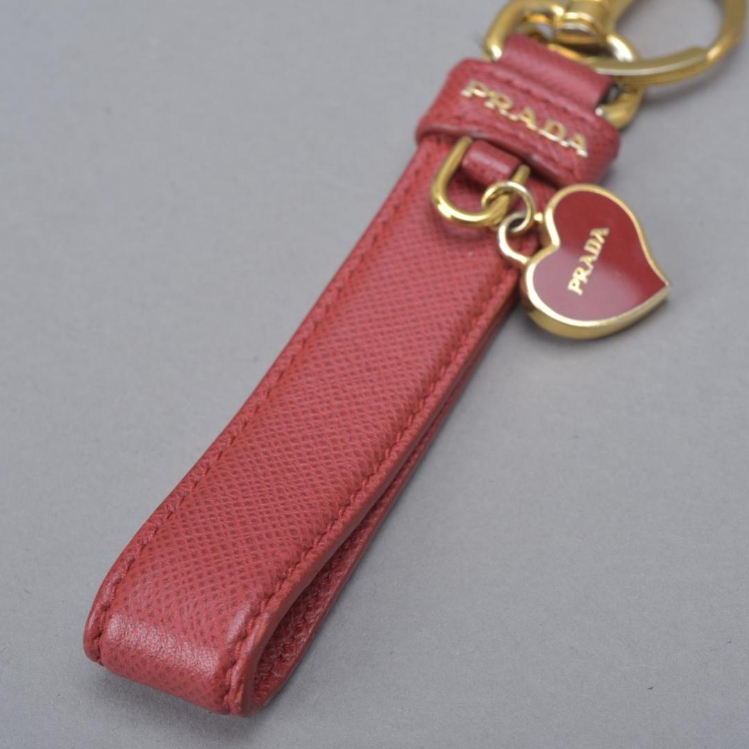 美品 プラダ PRADA サフィアーノレザー レッド ハート 箱付 キーホルダー