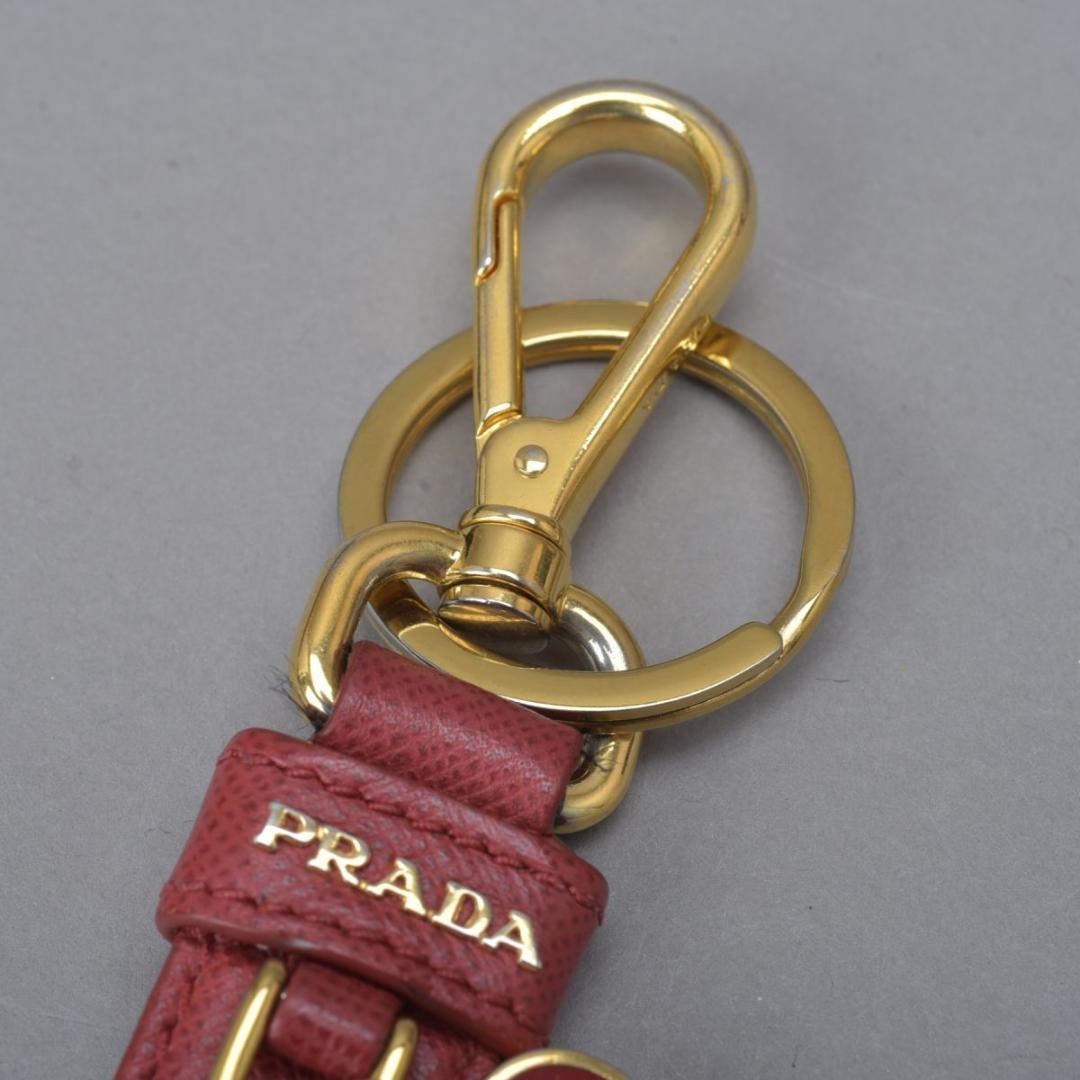美品 プラダ PRADA サフィアーノレザー レッド ハート 箱付 キーホルダー