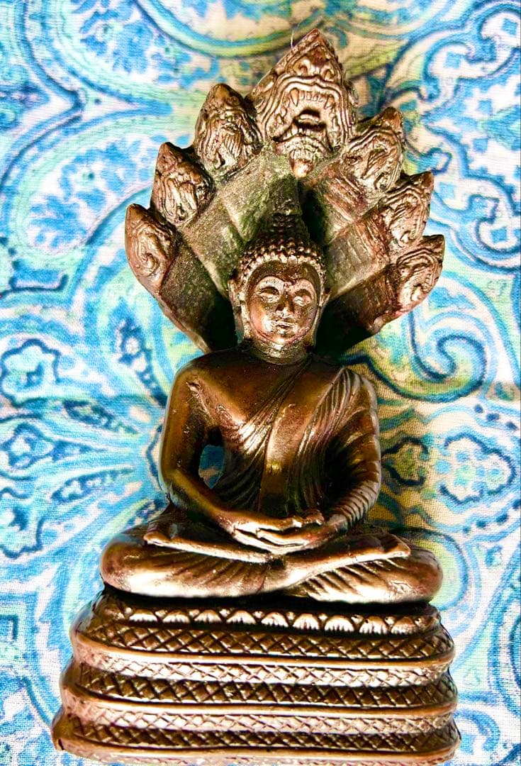 ミラクル起す魂入り仏！タイ国製　チーク木製　克明細工　縦14cmガーナ神と釈尊像