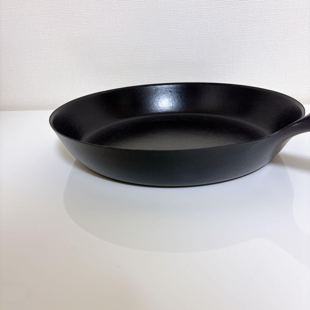 バーミキュ フライパン 26cm オーク ガス・IH対応 鋳物ホーロー