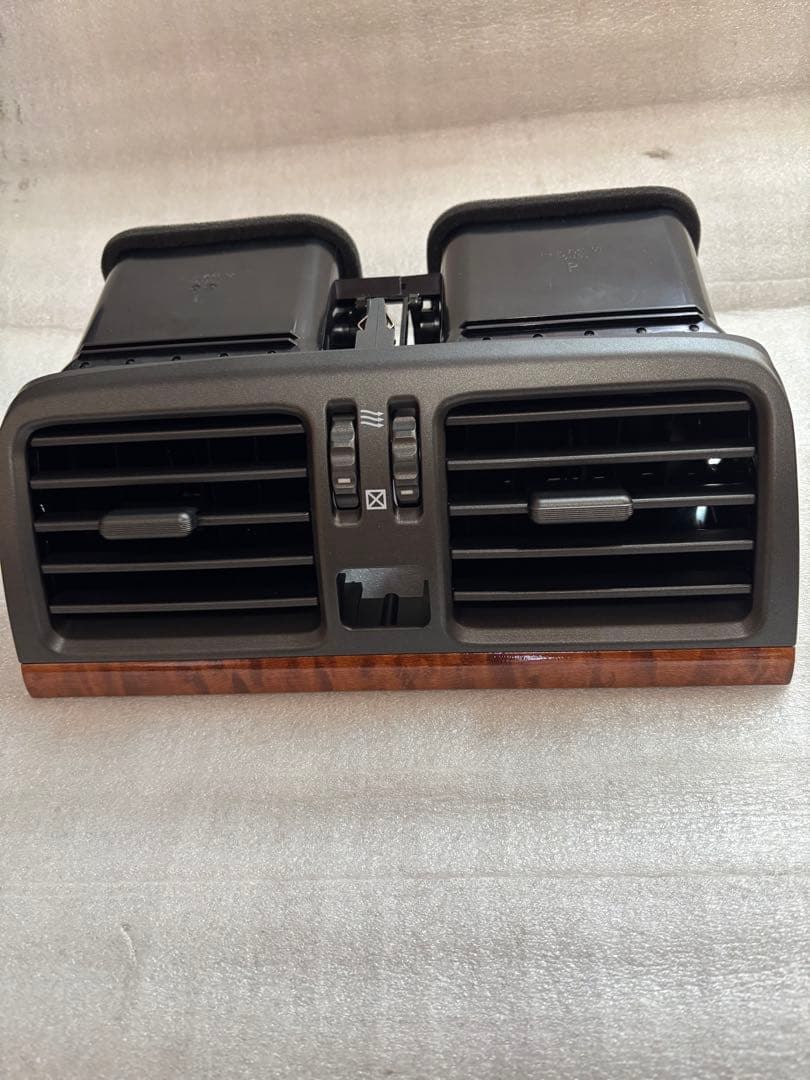 OEM品　セルシオ　UCF21 エアコン吹き出し口　新品