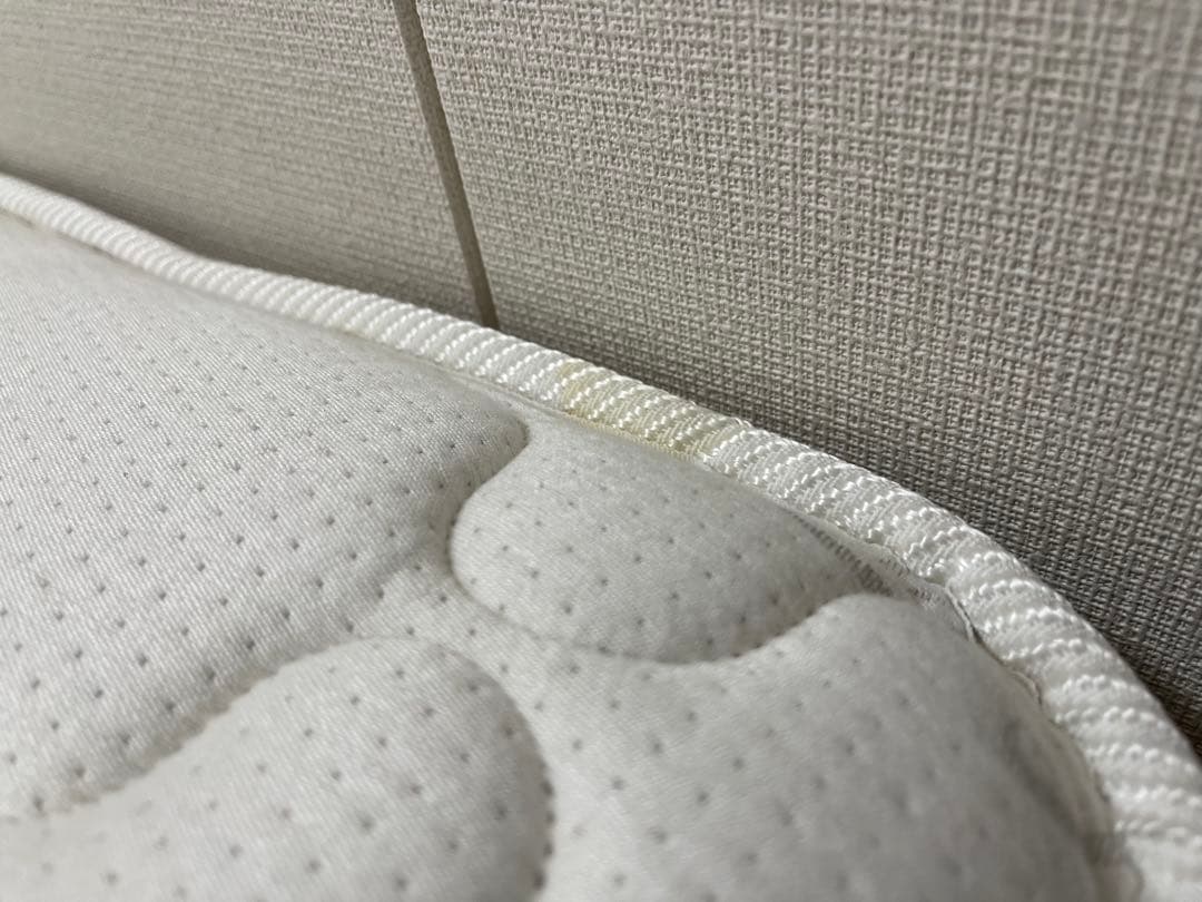 セミダブルベットフレーム・マットレス