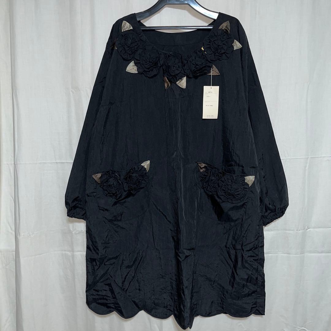 【新品未使用】PIONIE 黒　花　ナイロンエプロン