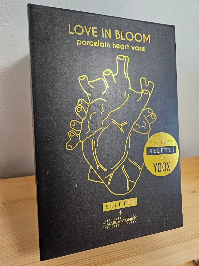 LOVE IN BLOOM ポーセリン ハートベース
