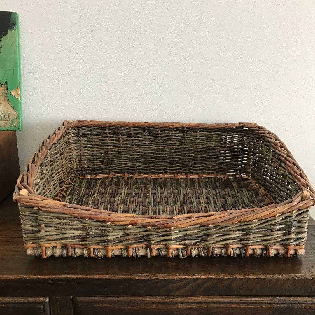 フランス　エミリー・ルイヨン バスケット　　　(市川籠店　カゴアミドリ