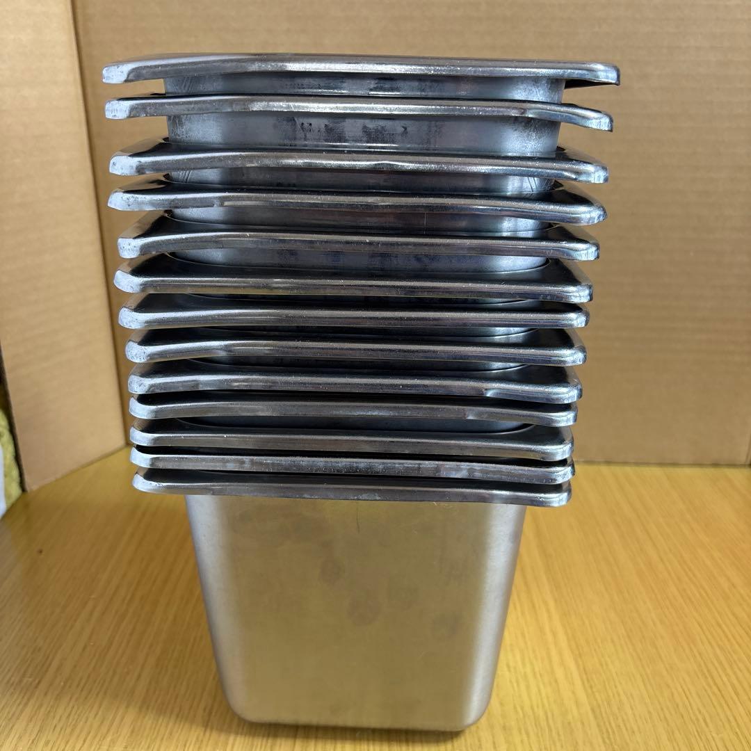 ステンレスホテルパン　１３個