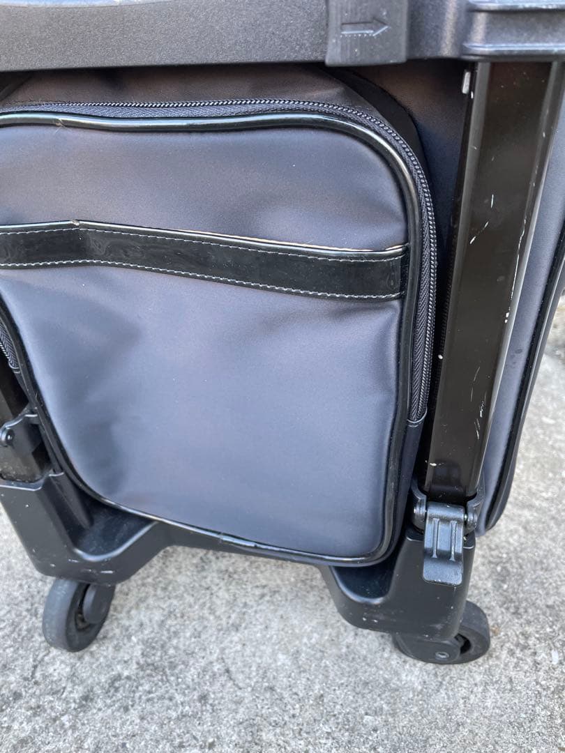 スワニー久家道子さん花柄刺繍 キャリーケース