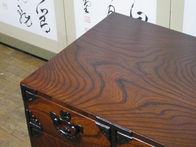 美品 伝統工芸 欅材 拭き漆塗 5杯抽斗 民芸 岩谷堂箪笥 鍵付き/衣装箪笥