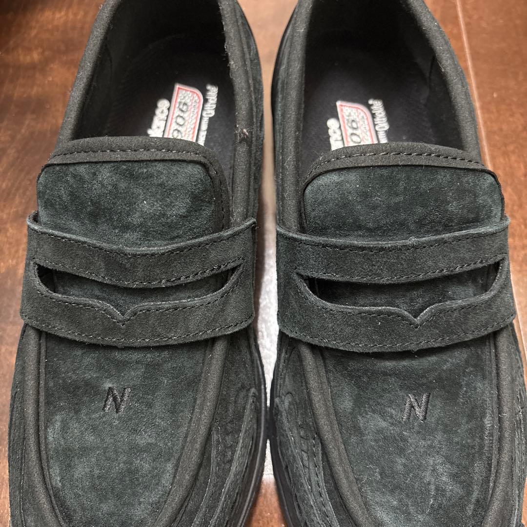 靴 New Balance 1906L Black Suede Loafer