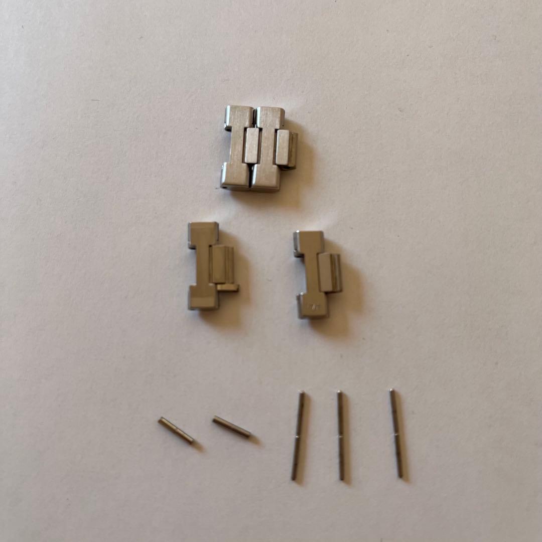 オメガ　スピードマスター 1469 パーツ　コマ　ベルト　幅約16mm