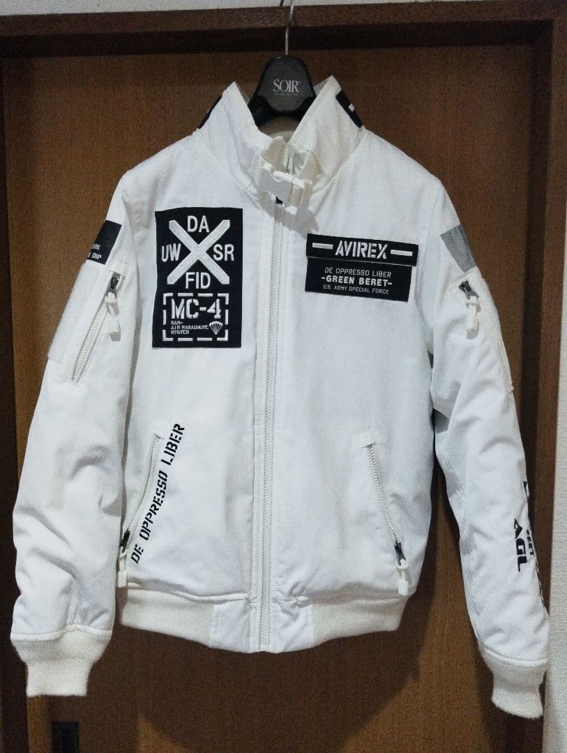 AVIREX MA-1 フライトジャケット ホワイト