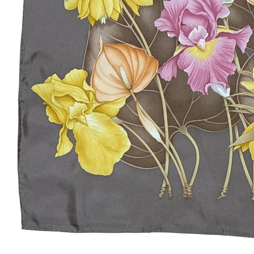 美品✨サルヴァトーレフェラガモ 大判スカーフ ストール シルク イタリア 花柄