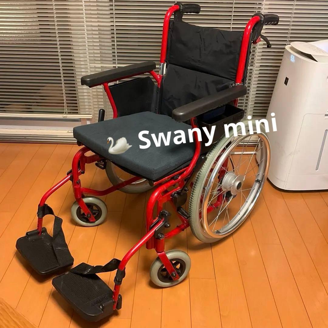 感謝Sale⭐️車椅子 美品 スワニーミニ　洗面トイレ お出かけ ラクラク