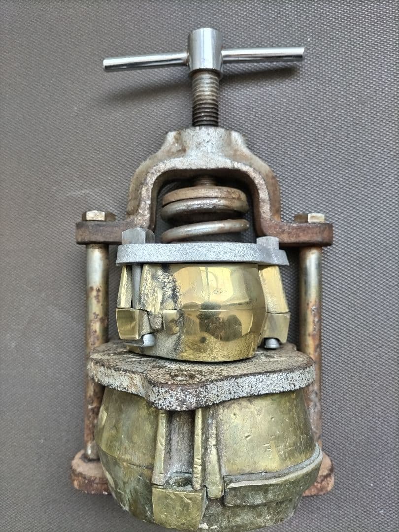 歯科技工 フラスコ(4.5インチ新品 5インチ使用品)クランプセット