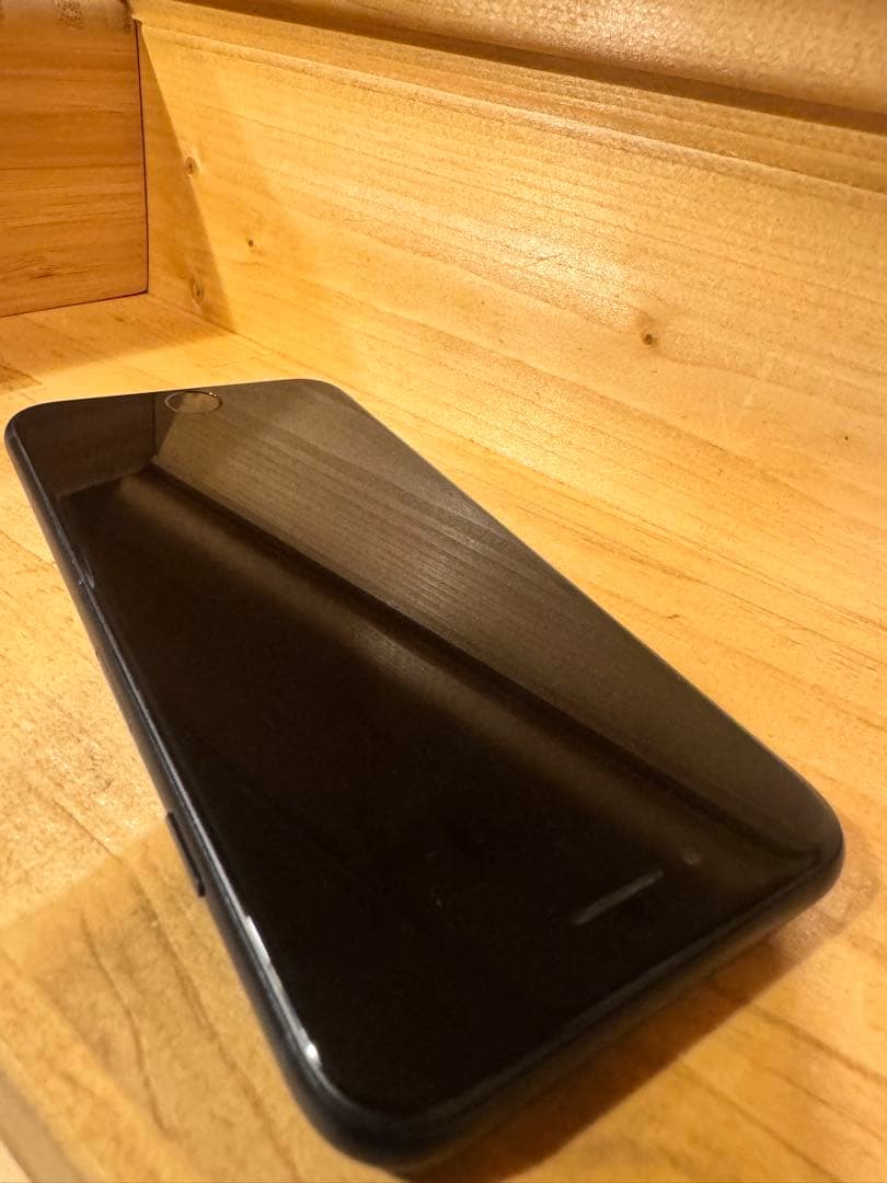 iPhoneSE3 64GB SIMフリー