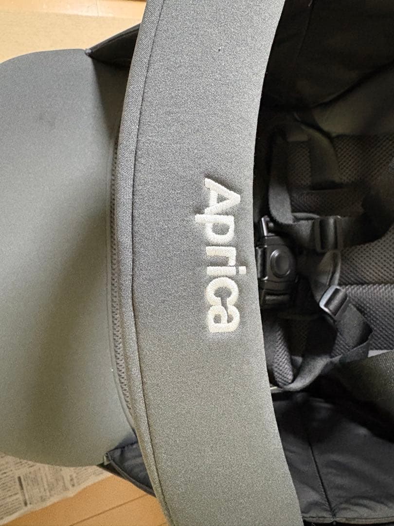ベビーカー　Aprica カルーンエアー グレー　両体面式