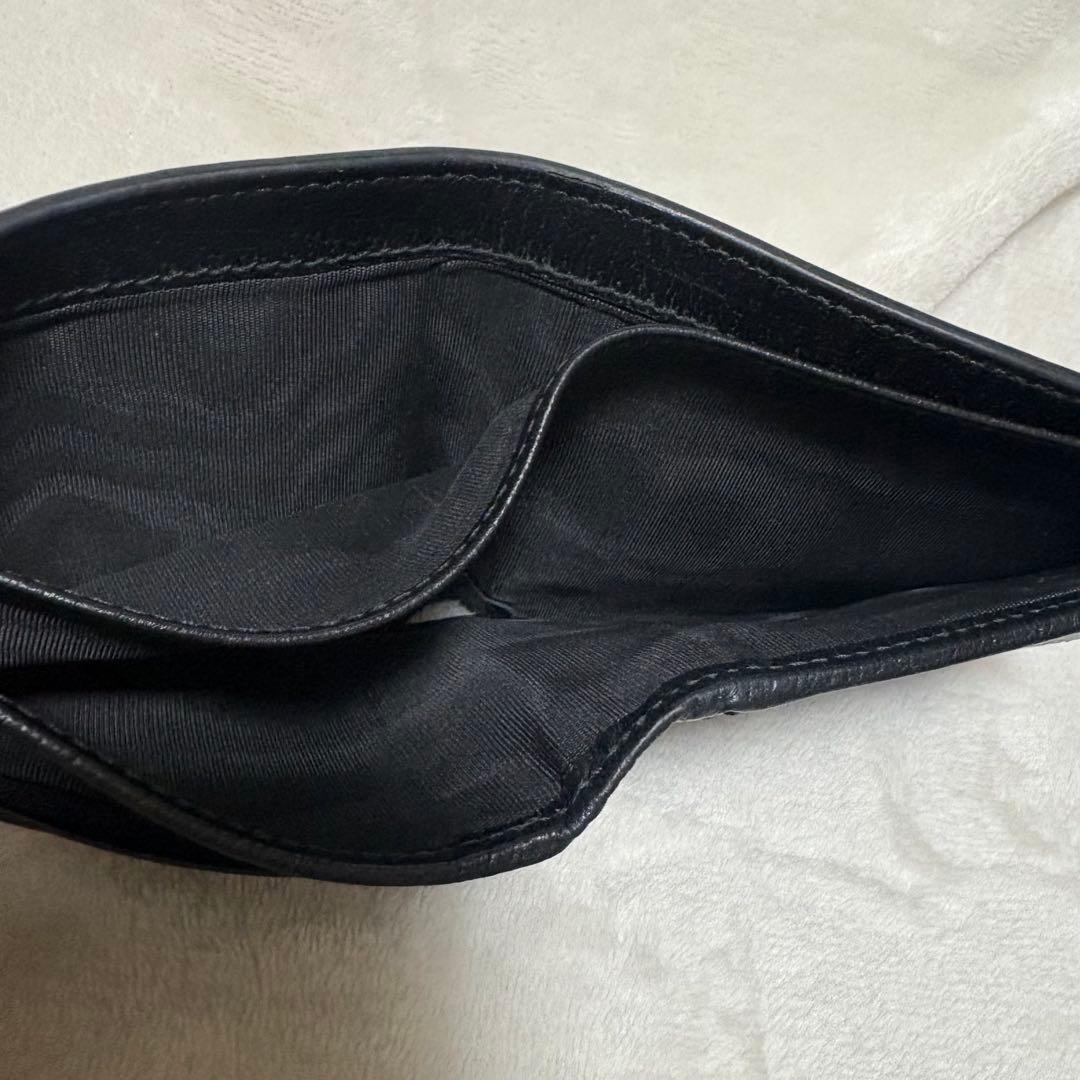 早い者勝ち！美品！GUCCI 二つ折り財布 GGマーモント グッチ レザー 黒