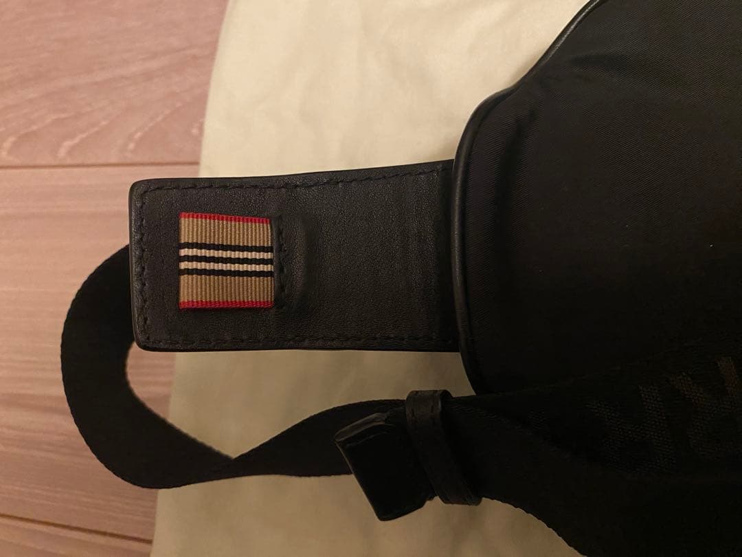 BURBERRY（バーバリー） ボディバッグ・ウエストポーチ ブラック